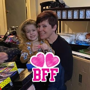 Meet your Posher, Kelley